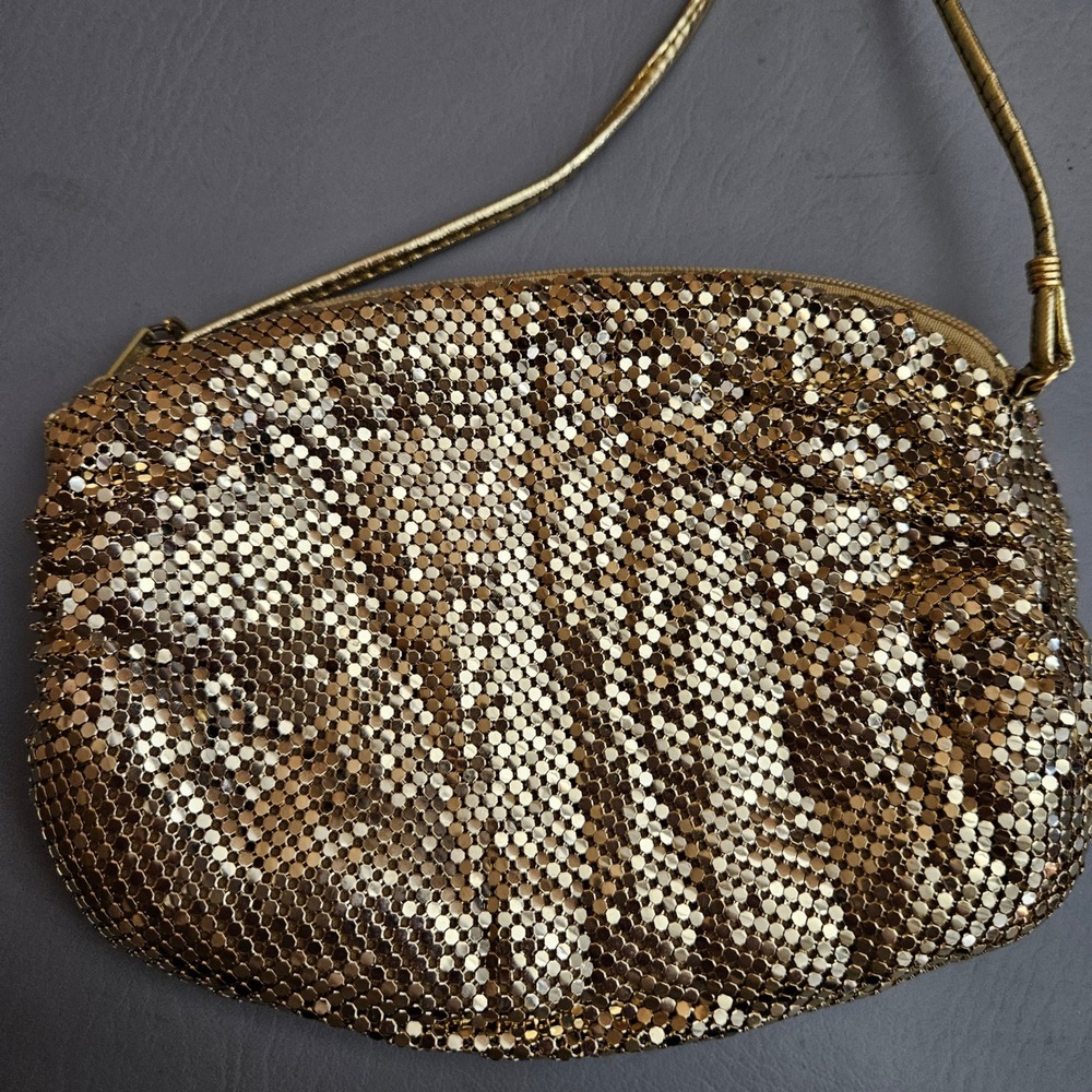 Whiting and Davis International Gold Metal Mesh Crossbody Evening Bag - Picture 4 of 12